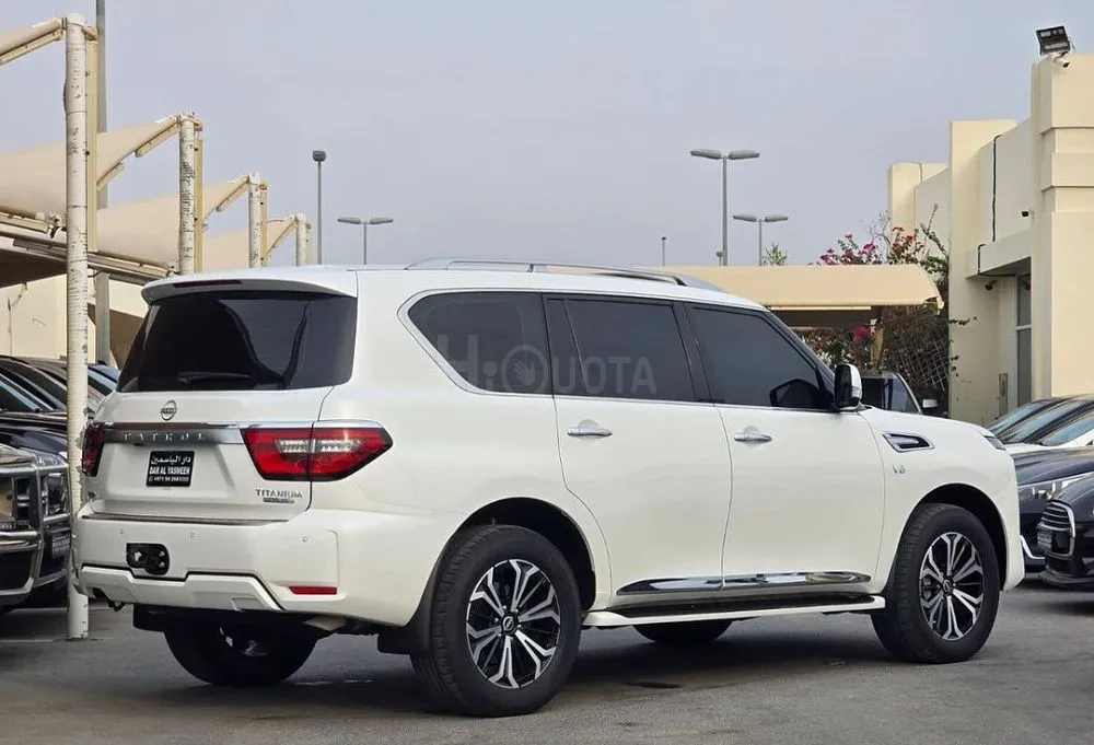 Nissan Patrol Titanum V8 LE400 Model : 2022  Specs : GCC for sale on HiQuota