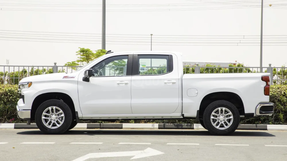 Chevrolet Silverado 2024  Z71 LT 4WD CrewCab for sale on HiQuota