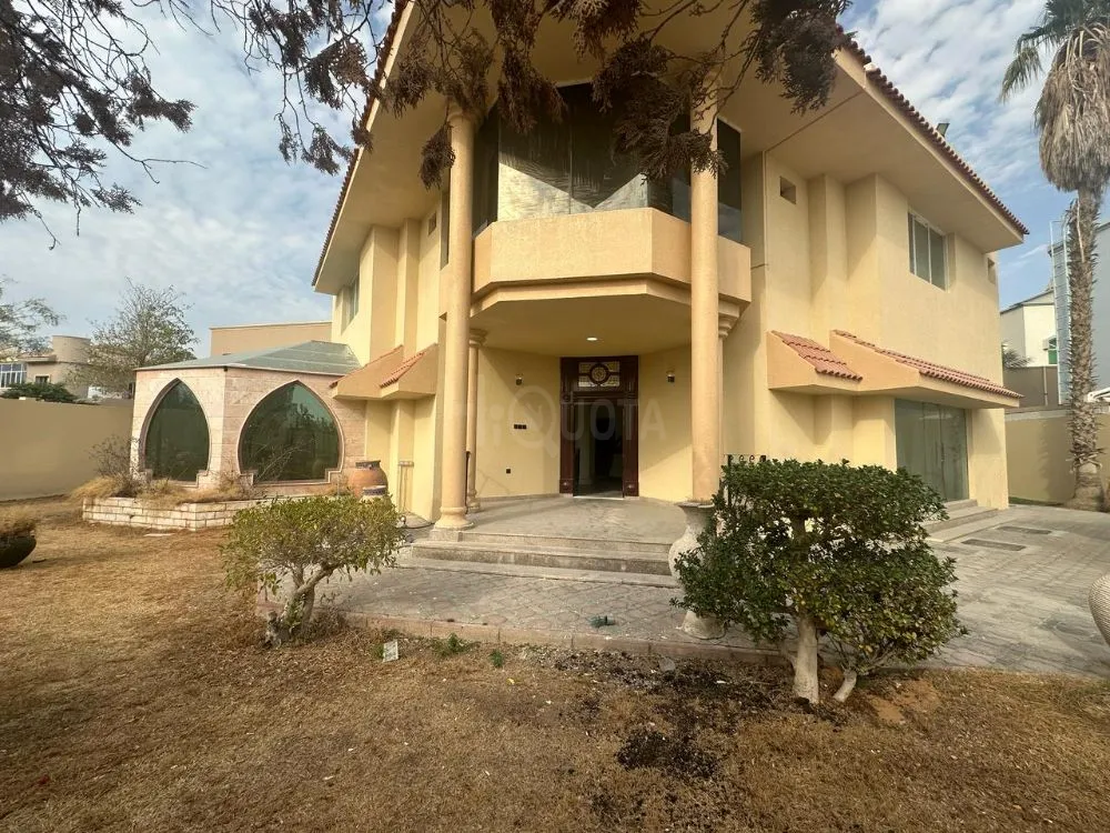 فيلا للإيجار الشارقه الرماقيه  للجميع الجنسيات