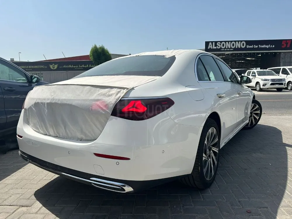 Mercedes-Benz E300 Mercedes Benz E 300 2024 Korea Specs for sale on HiQuota