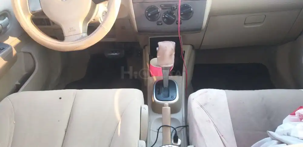 Nissan Tida 2010 hatchback used for sale on HiQuota