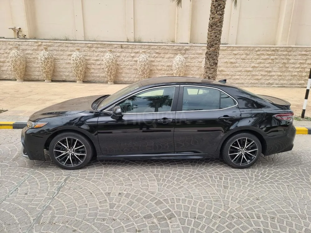 Toyota camry SE imported car import documents 2021 model for sale on HiQuota