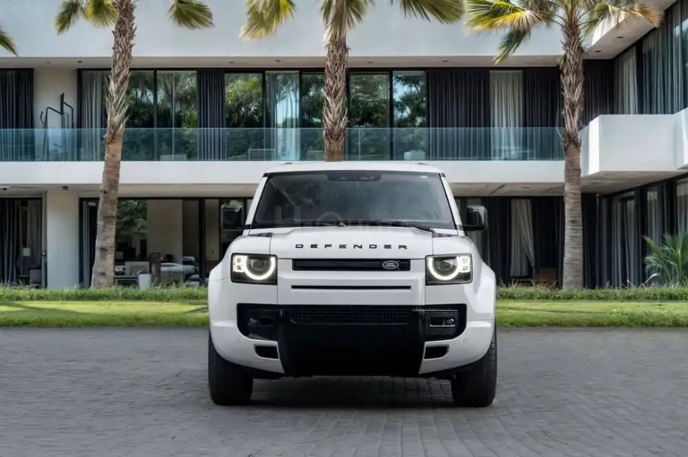 Land Rover Defender P300 110 | 2024 for sale on HiQuota