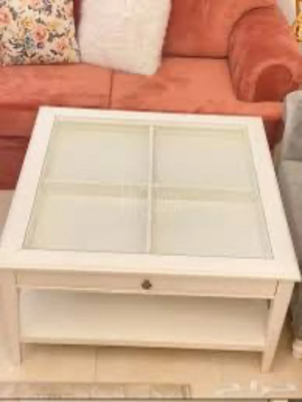 طاولة ايكيا ikea table in a good condition