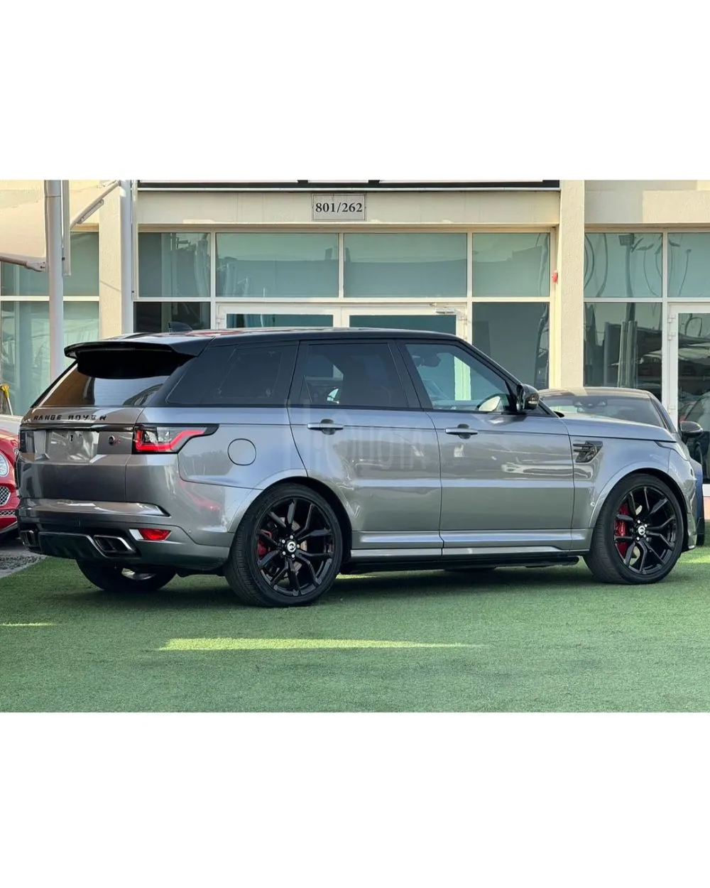 RANGE ROVER SPORT SVR GCC 2020 Original paint zero accidents Full option for sale on HiQuota