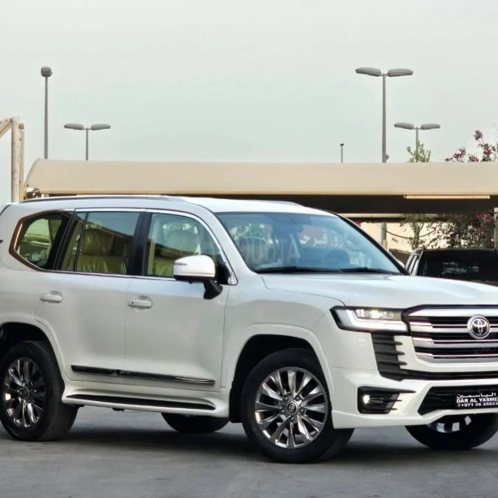 Toyota Land Cruiser GXR Upgraded 2022 Body Kit Model : 2013 Specs : GCC for sale on HiQuota