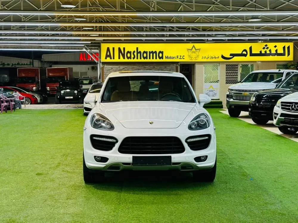 Porsche Cayenne GTS, 2013 GCC model, “agency paint,” in agency condition, without accidents, without faults for sale on HiQuota
