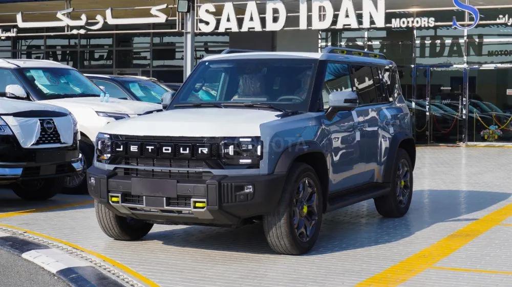 Jetour T2 2.0 L for sale from Saad Idan Motors in Dubai. Green 2025 model. The car has automatic gearbox, 4 cylinder engine, 20″ wheels and beige interior. GCC specs. for sale on HiQuota