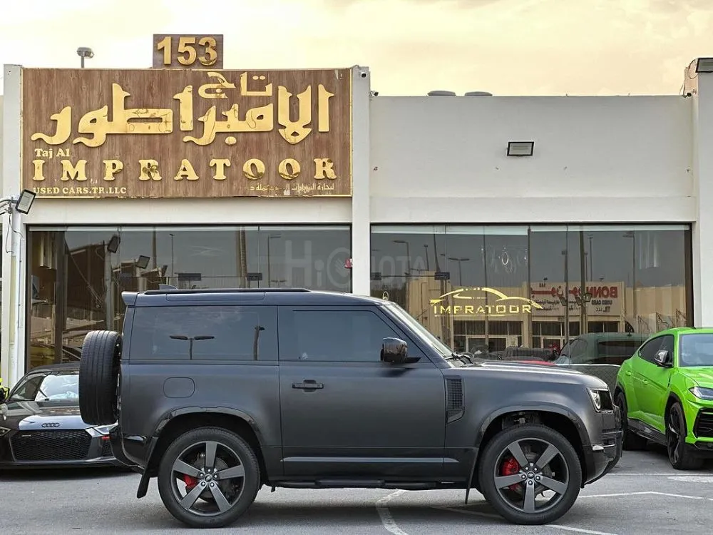 LANDEROVER DEFENDER SE GCC (P300) 2023