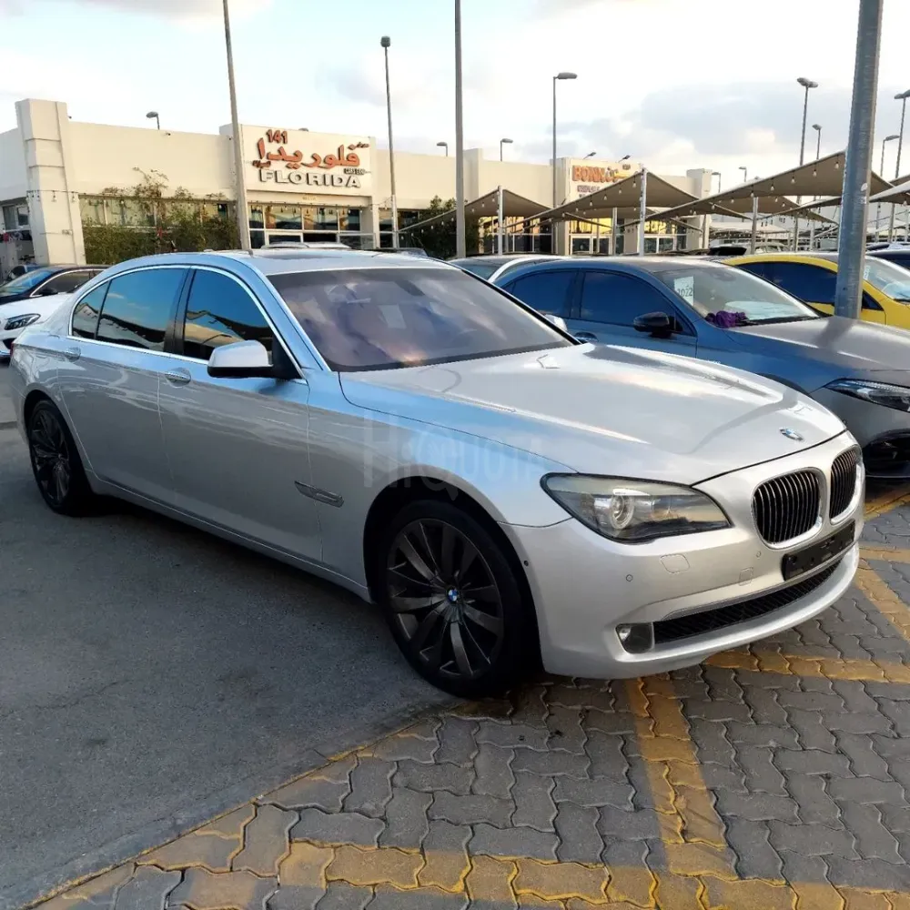 BMW 740LI Gulf Full option 2012 model