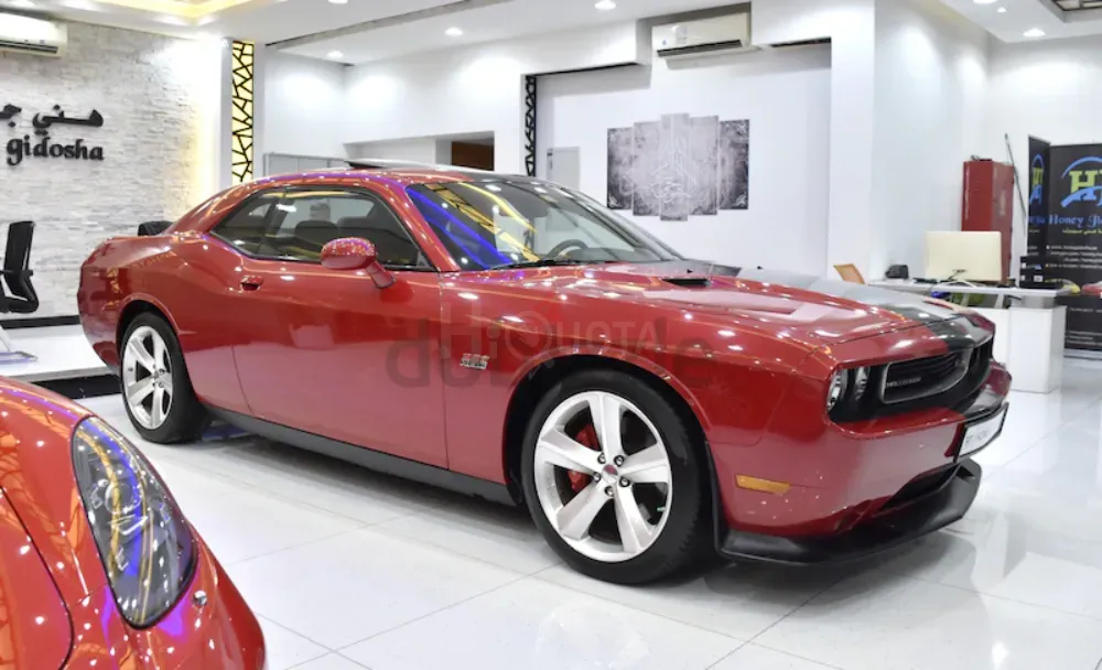 ORIGINAL PAINT ( صبغ وكاله ) Dodge Challenger SRT8 392 HEMI ( 2012 Model ) in Red Color GCC Specs for sale on HiQuota
