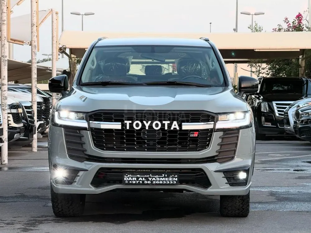 Toyota Land Cruiser Full Upgraded 2023 GR Kit Model : 2012 GCC for sale on HiQuota